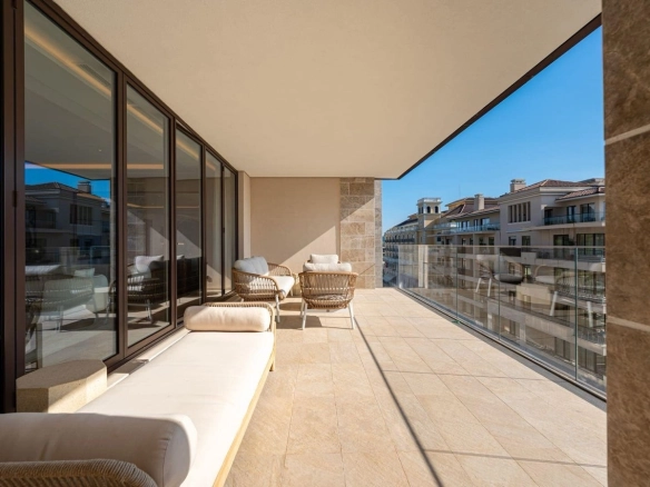 Četvorosoban stan 350 m² – Tivat — fotografija 16