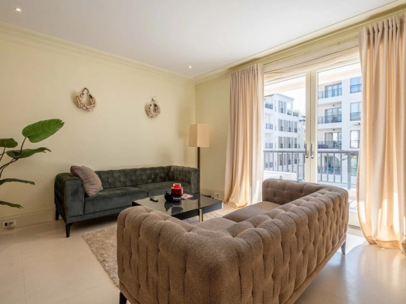 Dvosoban stan 121 m² – Tivat — fotografija 2