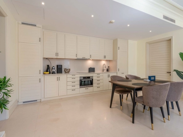 Dvosoban stan 121 m² – Tivat — fotografija 4