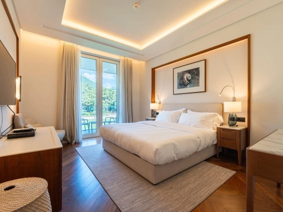 Dvosoban stan 175 m² – Tivat — fotografija 7