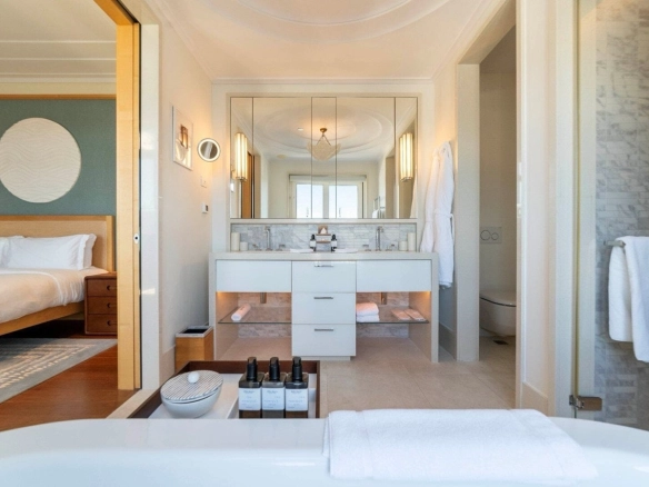 Trosoban stan 236 m² – Tivat — fotografija 9