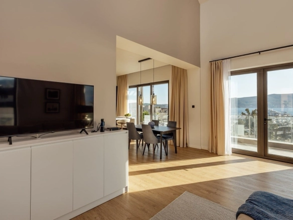 Dvosoban stan 179 m² – Tivat — fotografija 7