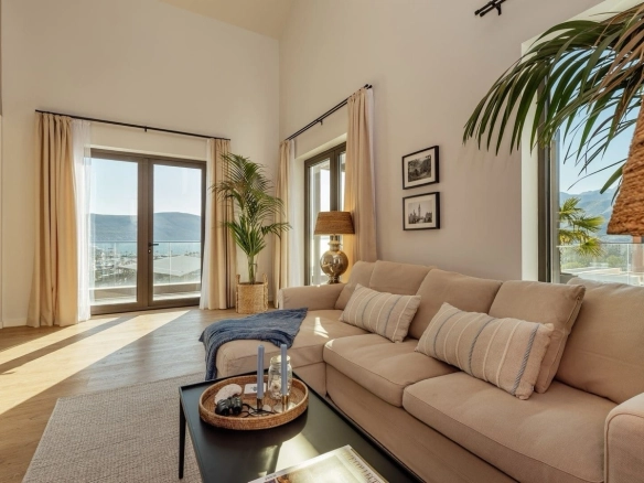 Dvosoban stan 179 m² – Tivat — fotografija 8