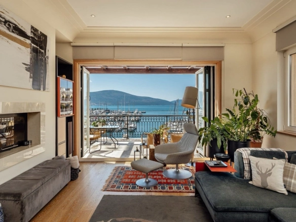 Trosoban stan 357 m² – Tivat — fotografija 8