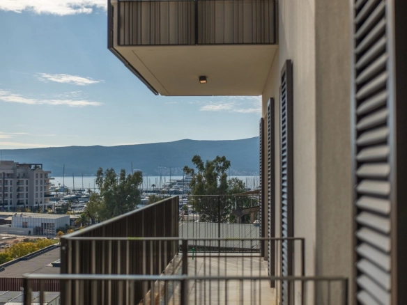 Jednosoban stan 60 m² – Tivat — fotografija 2