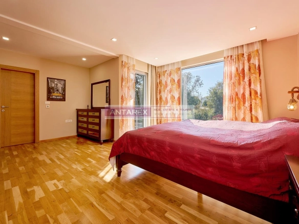 Kuća 200 m² – Krimovica, Kotor — fotografija 9