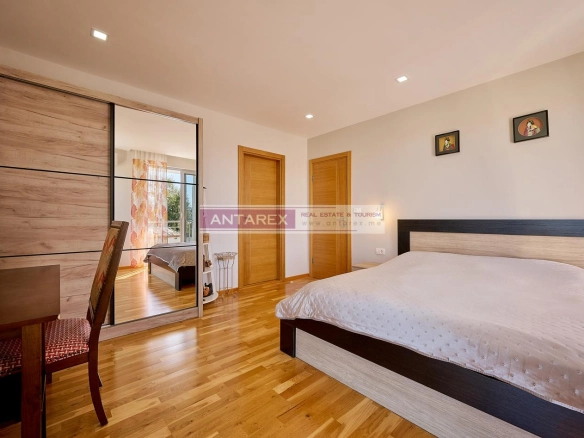 Kuća 200 m² – Krimovica, Kotor — fotografija 10