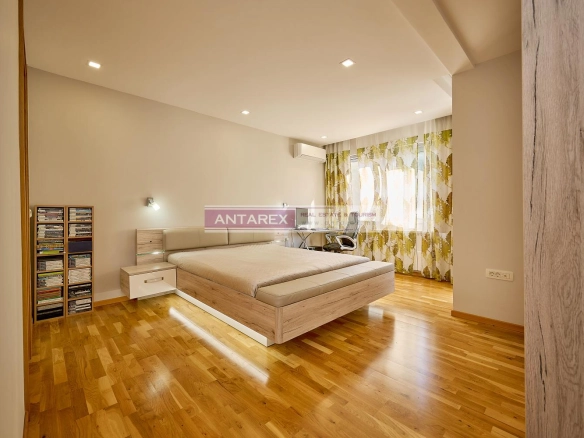 Kuća 200 m² – Krimovica, Kotor — fotografija 12