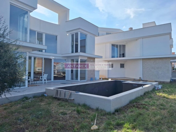 Kuća 467 m² – Krimovica, Kotor — fotografija 2