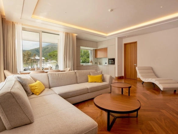 Dvosoban stan 152 m² – Tivat — fotografija 5