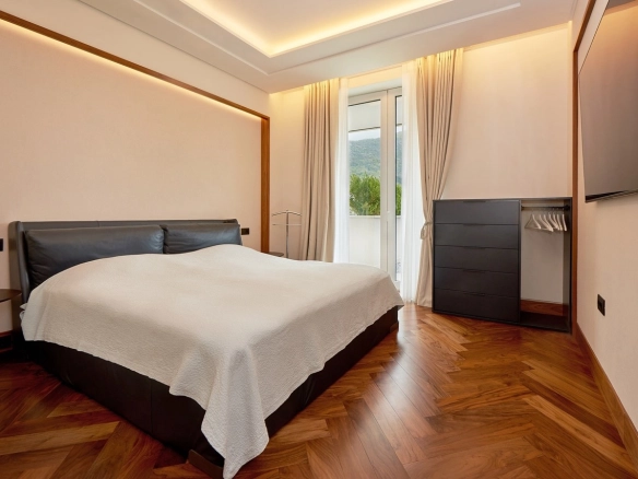 Dvosoban stan 152 m² – Tivat — fotografija 9