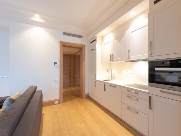 Jednosoban stan 77 m² – Tivat — fotografija 7
