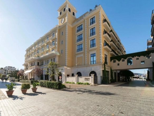 Dvosoban stan 140 m² – Tivat — fotografija 16
