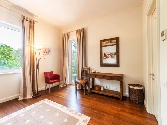 Dvosoban stan 152 m² – Tivat — fotografija 8
