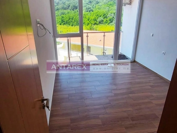 Dvosoban stan 76 m² – Sutomore, Bar — fotografija 5