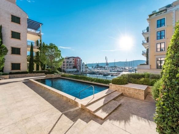 Dvosoban stan 152 m² – Tivat — fotografija 18