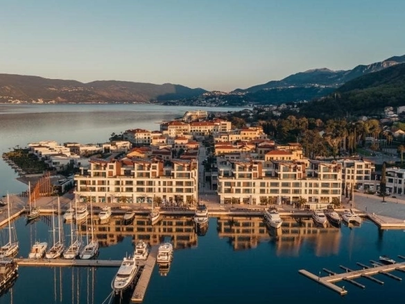 Trosoban stan 611 m² – Kumbor, Herceg Novi — fotografija 3