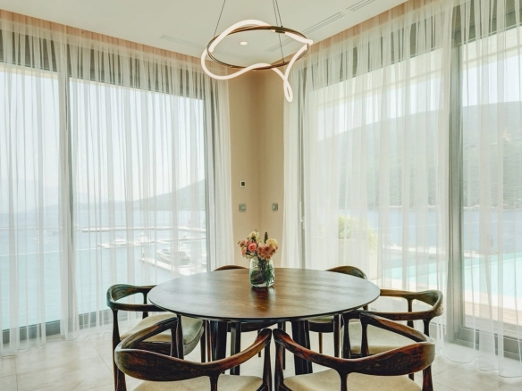 Trosoban stan 611 m² – Kumbor, Herceg Novi — fotografija 6