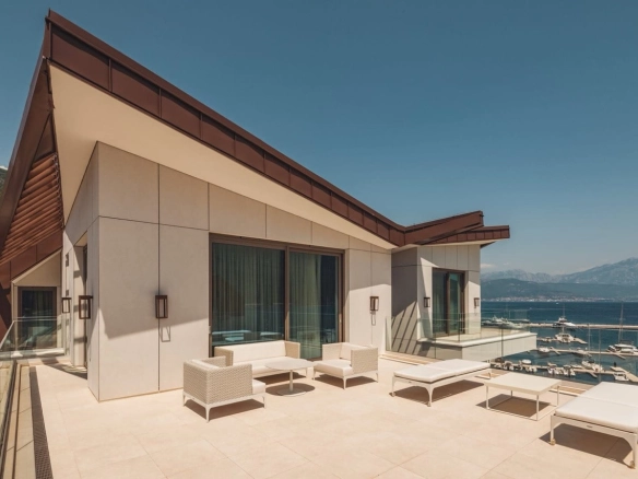 Trosoban stan 611 m² – Kumbor, Herceg Novi — fotografija 14