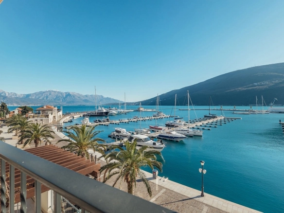 Trosoban stan 188 m² – Kumbor, Herceg Novi — fotografija 5