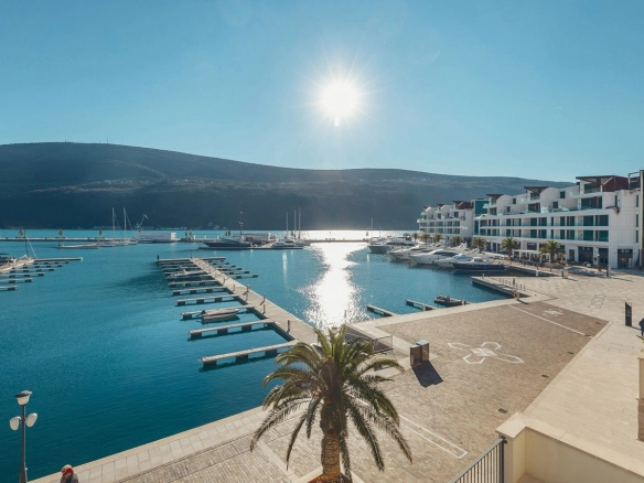 Trosoban stan 188 m² – Kumbor, Herceg Novi — fotografija 15