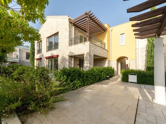 Trosoban stan 179 m² – Kumbor, Herceg Novi — fotografija 20