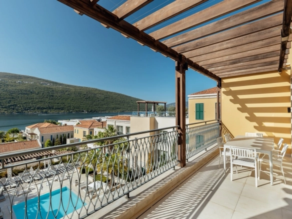Dvosoban stan 290 m² – Kumbor, Herceg Novi — fotografija 4