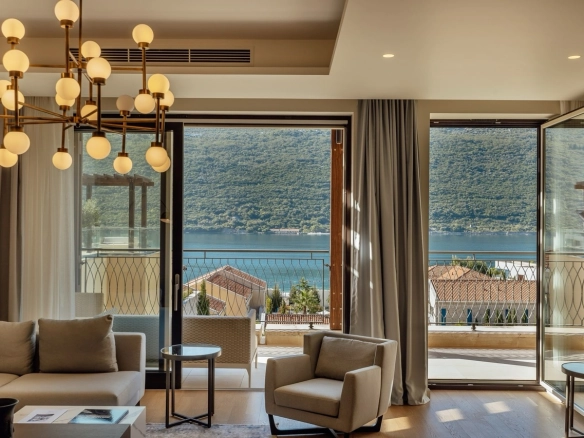 Dvosoban stan 290 m² – Kumbor, Herceg Novi — fotografija 7