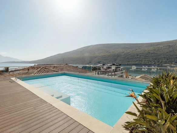 Dvosoban stan 290 m² – Kumbor, Herceg Novi — fotografija 20