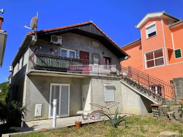 Trosoban stan 95 m² – Bijela, Herceg Novi — fotografija 11