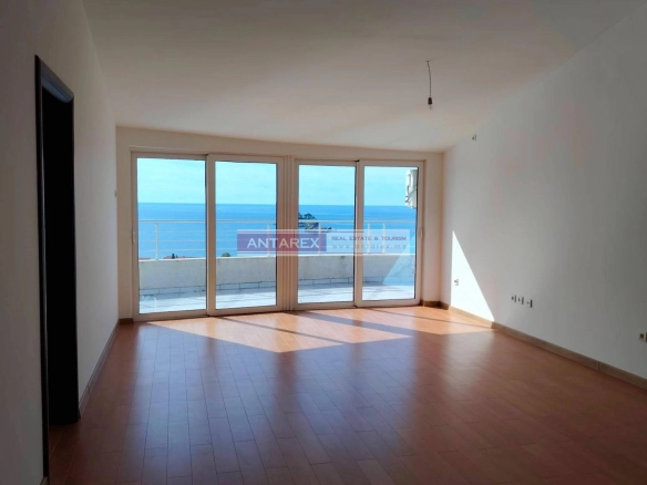 Trosoban stan 170 m² – Petrovac, Budva — fotografija 2