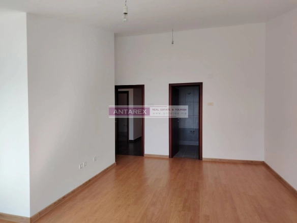Trosoban stan 170 m² – Petrovac, Budva — fotografija 8