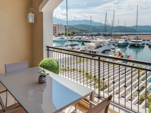 Garsonjera 46 m² – Radovići, Tivat — fotografija 4