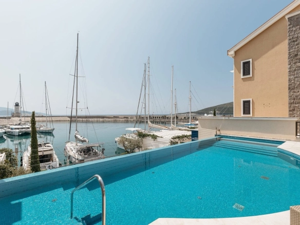 Garsonjera 46 m² – Radovići, Tivat — fotografija 7