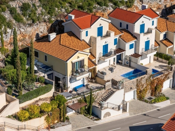 Dvosoban stan 130 m² – Radovići, Tivat — fotografija 3