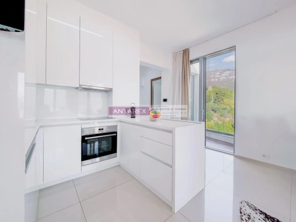 Dvosoban stan 122 m² – Bečići, Budva — fotografija 6