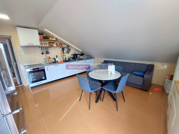 Dvosoban stan 90 m² – Tivat — fotografija 3