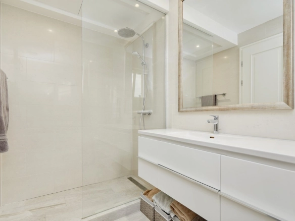 Dvosoban stan 106 m² – Radovići, Tivat — fotografija 16
