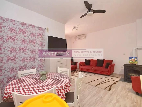 Trosoban stan 120 m² – Đenovići, Herceg Novi — fotografija 3