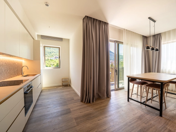 Dvosoban stan 91 m² – Tivat — fotografija 5