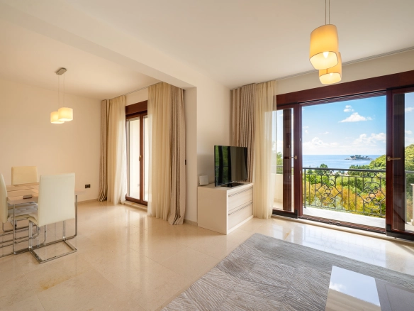 Dvosoban stan 86 m² – Petrovac, Budva — fotografija 12