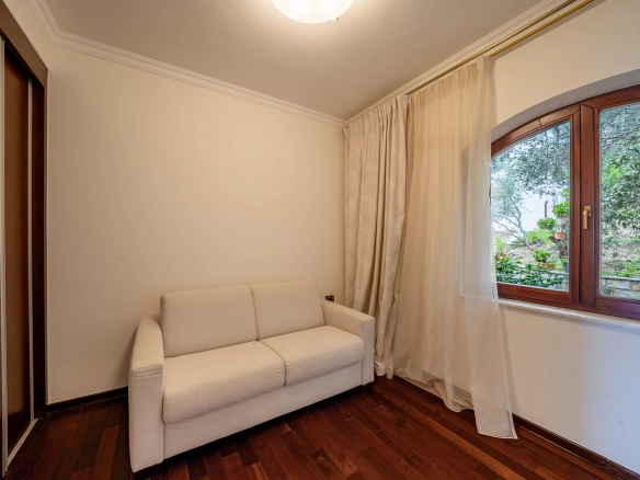 Dvosoban stan 86 m² – Petrovac, Budva — fotografija 16
