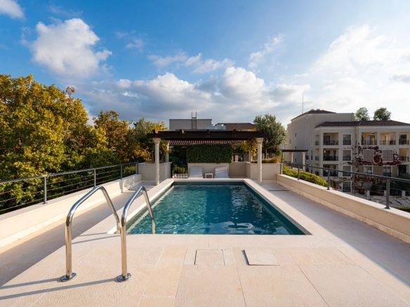 Trosoban stan 247 m² – Tivat — fotografija 2