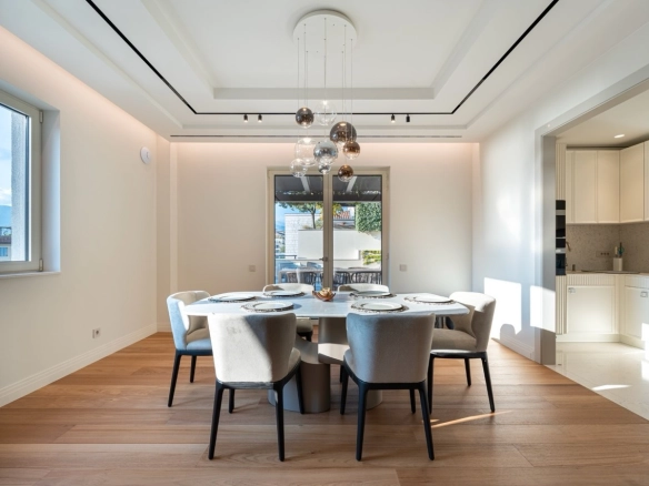 Trosoban stan 247 m² – Tivat — fotografija 6