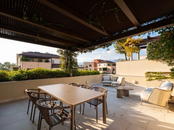 Trosoban stan 247 m² – Tivat — fotografija 9
