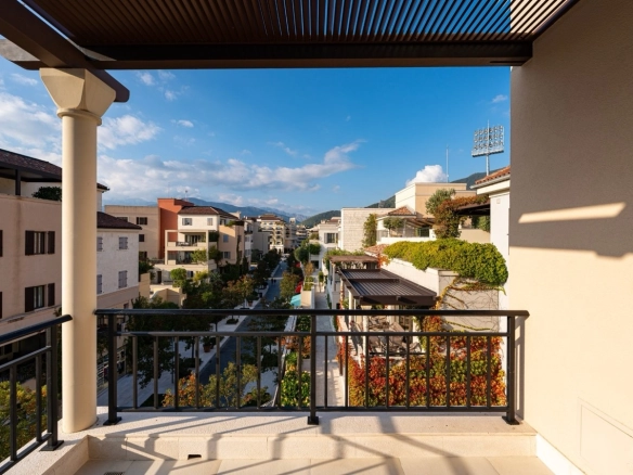 Trosoban stan 247 m² – Tivat — fotografija 20