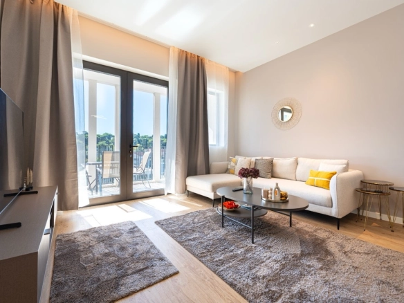 Dvosoban stan 89 m² – Tivat — fotografija 3