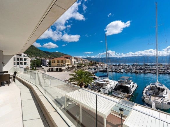 Dvosoban stan 160 m² – Kumbor, Herceg Novi — fotografija 10