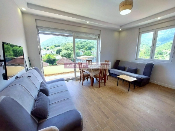 Izdavanje: Jednosoban stan 49 m² – Bijela, Herceg Novi — fotografija 2