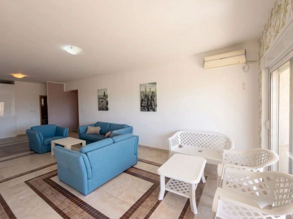 Jednosoban stan 89 m² – Budva — fotografija 3